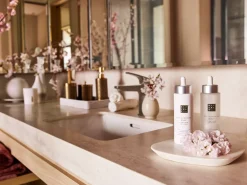 Hyaluronic Acid Natural Booster - Body|Rituals Sale