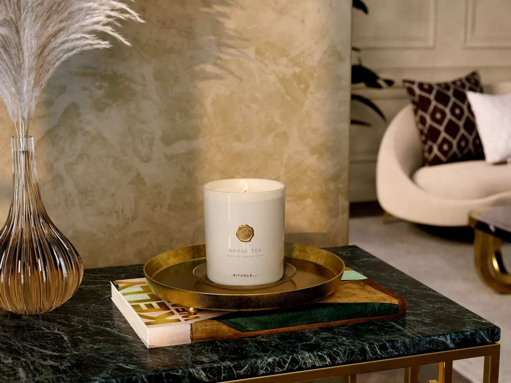 Royal Tea Scented Candle|Rituals Fashion