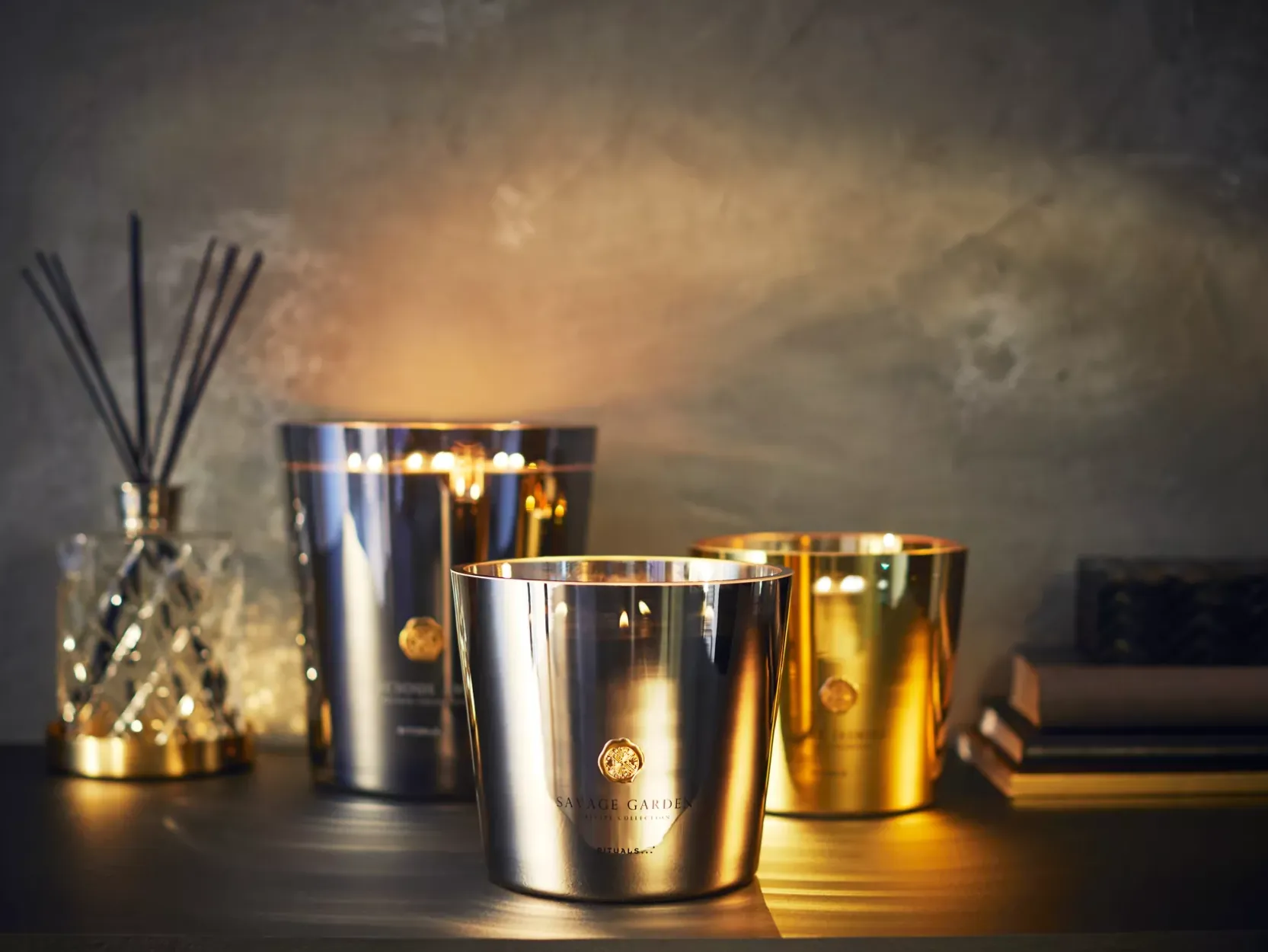 XL Precious Amber Scented Candle|Rituals Shop